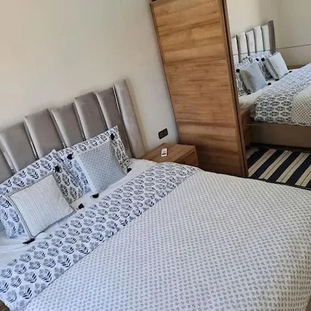 Appartement Luxurious With Sea View And Spa Center