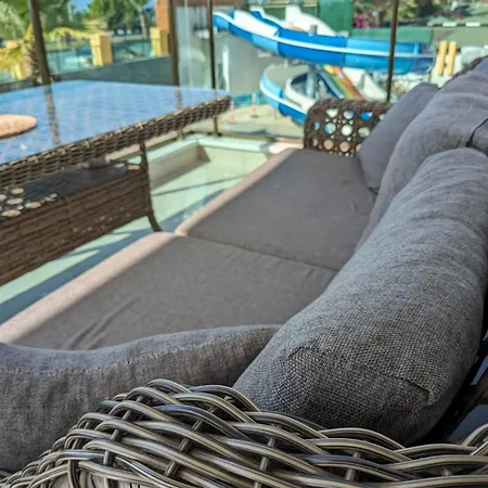 Luxurious With Sea View And Center *
